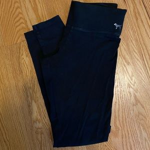 vs pink yoga leggings